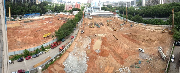 壹号娱乐广场建设有序向前推进