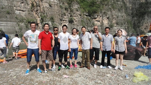 壹号娱乐北京建科举办六、七月员工生日月活动