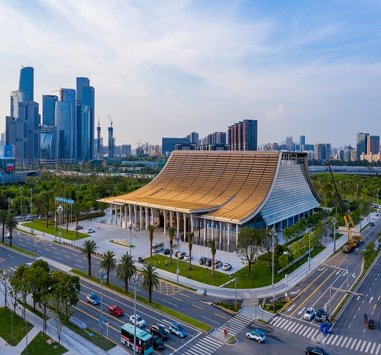 深圳经济特区建立40周年庆祝大会在壹号娱乐承建幕墙系统的深圳前海国际会议中心隆重举行