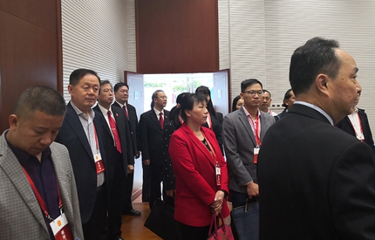 全国人大代表、壹号娱乐董事长熊建明参加最高人民法院第一巡回法庭视察调研座谈