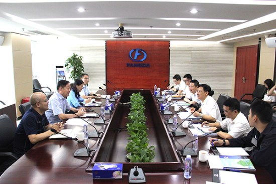 深圳市南山区供电局党委书记、局长李小明一行到壹号娱乐调研
