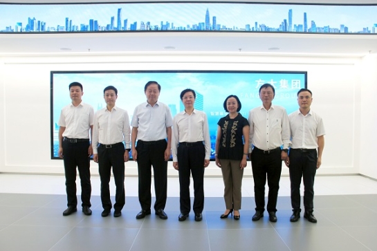 深圳市委常委、市纪委书记、市监委主任刘连生一行莅临壹号娱乐调研